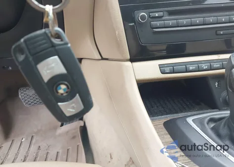 2013 BMW X1 xDrive28I из США, поврежденный, VIN WBAVL1C5XDVR86900